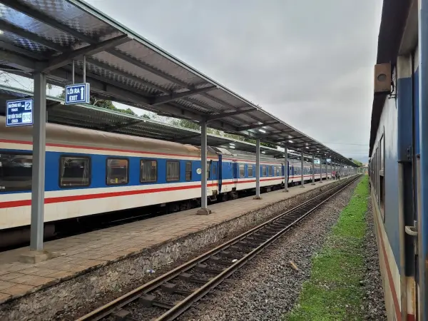 Vé tàu Đồng Hới Đồng Lê đặt trực tuyến