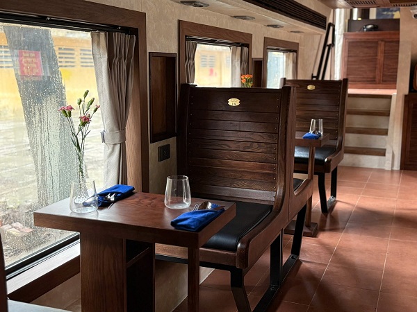 Tàu Hà Nội 5 Cửa Ô