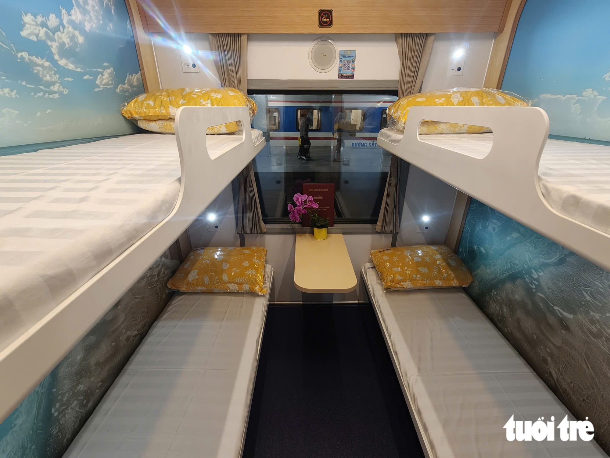Giường nằm khoang 4 trên tàu chất lượng cao Sài Gòn Nha Trang